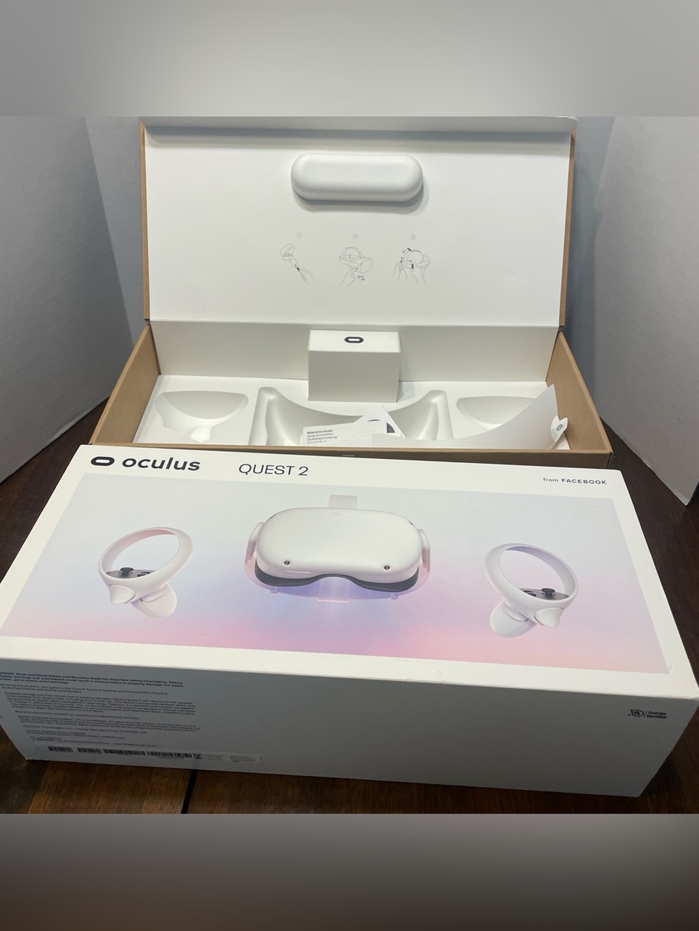 Meta Oculus Quest 2 256GB *BOX Only* With Outer Slip Cover Good Condition